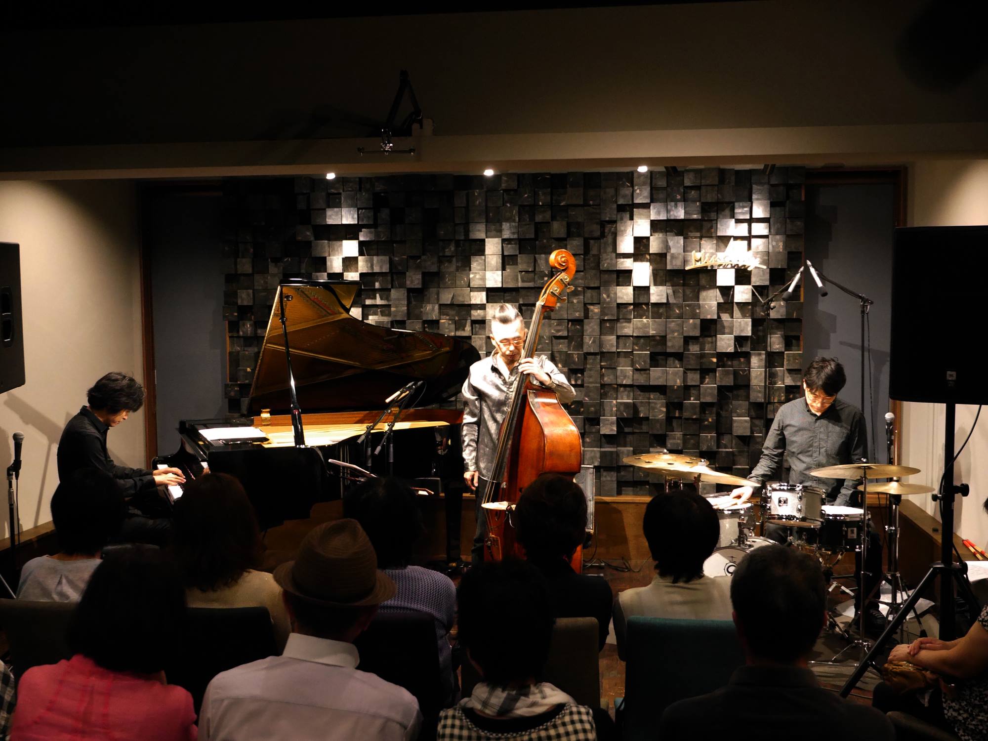 12020150_10203984001794453_1520698627_o