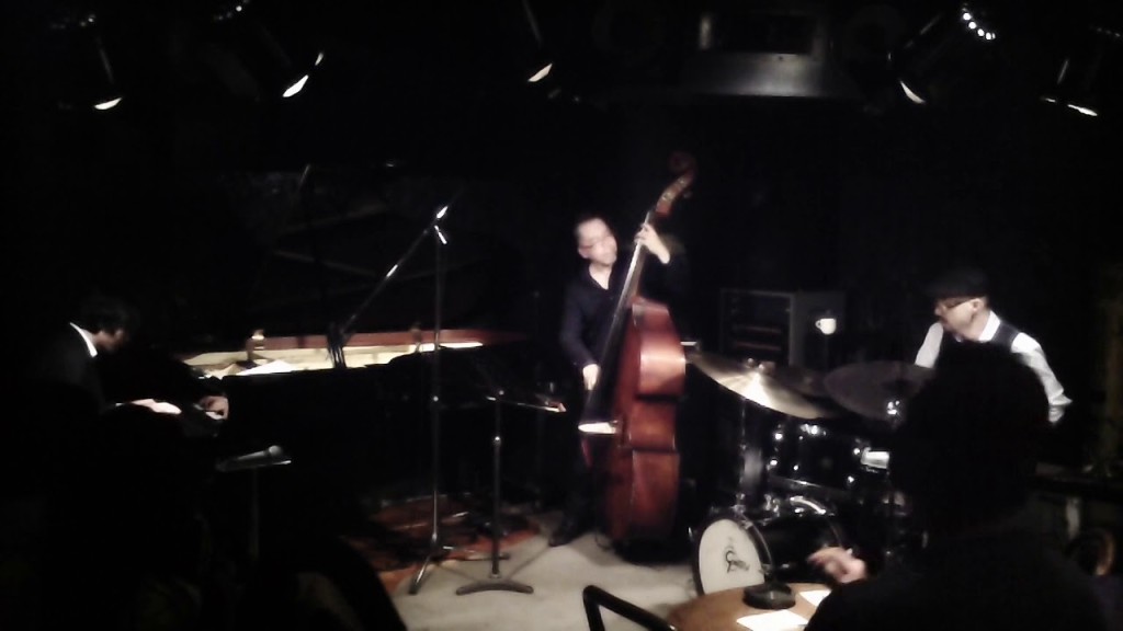 TRISPACE-Desert-Moon-live-at-jazz-inn-LOVELY-March-27-2017.-